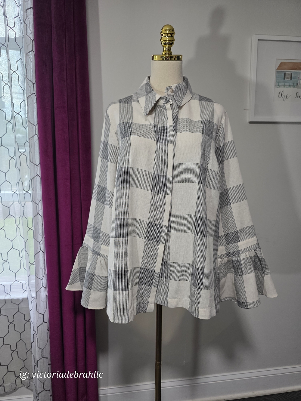 Women's Black & Cream Plaid Ruffle-Sleeve Button Shirt